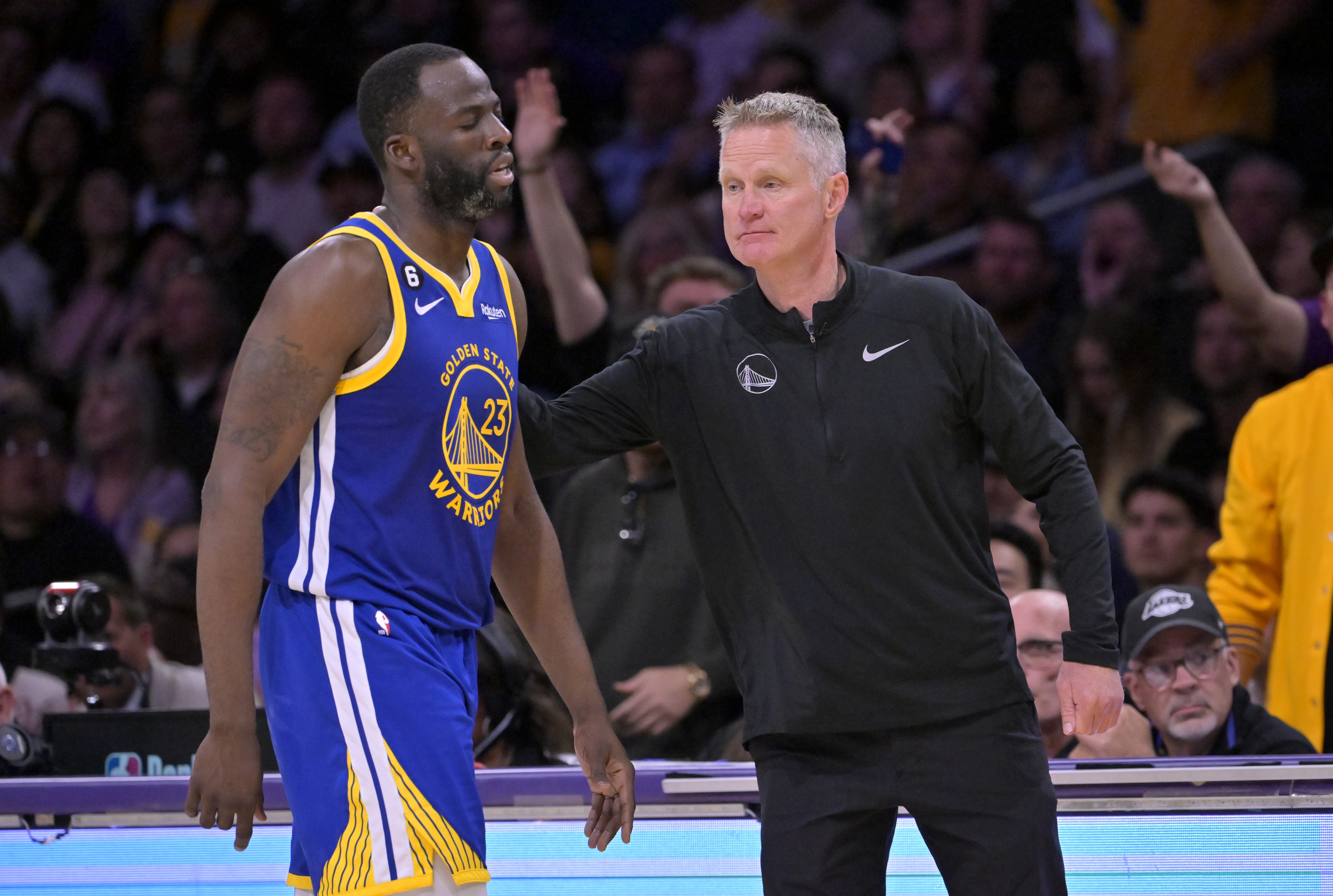追梦自曝与科尔冲突细节:他冲我大吼,我一起身他就跑回桌子后 追梦自曝与科尔冲突细节:他冲我大吼,我一起身他就跑回桌子后