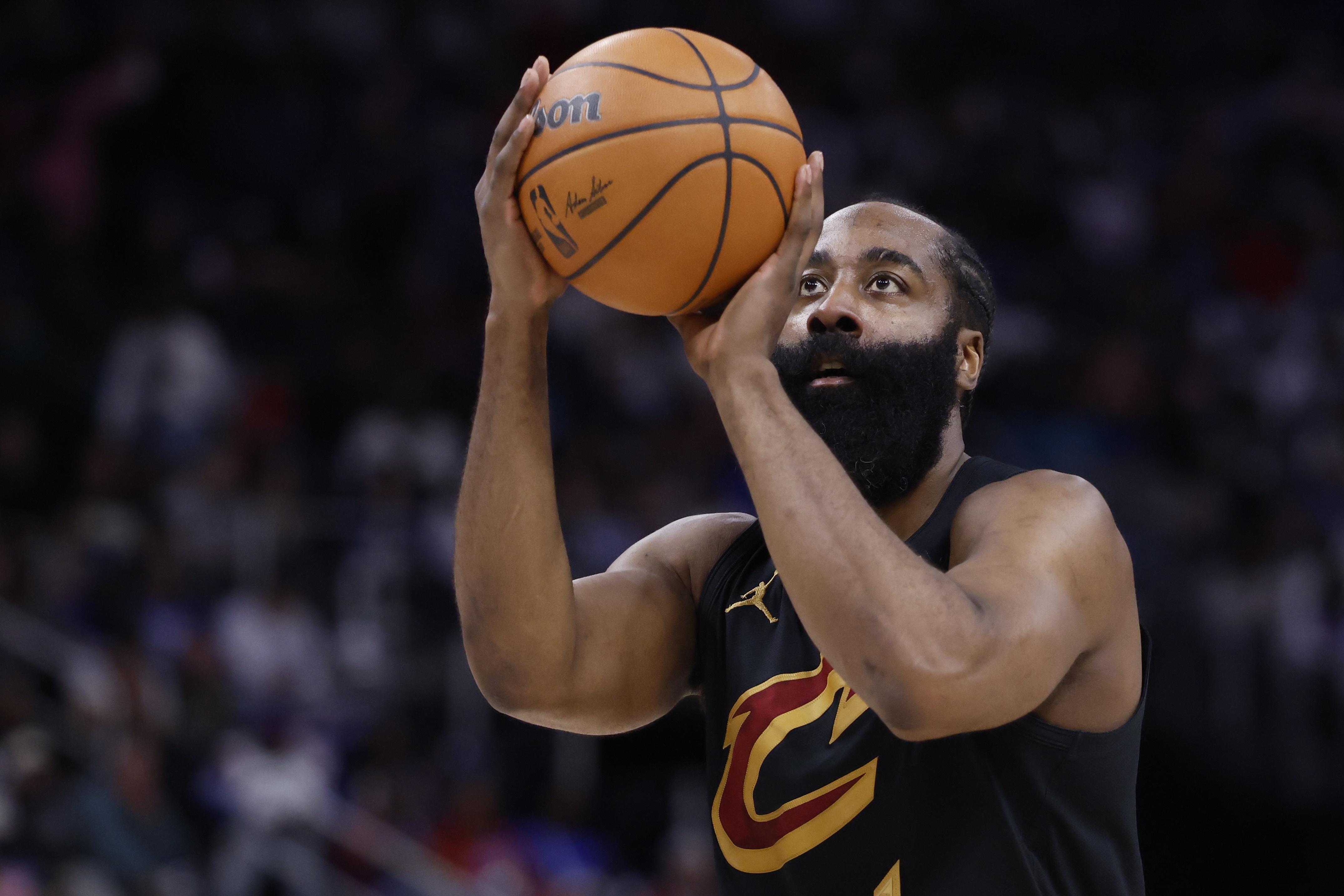 季后赛客场三分铁王：哈登22.6%垫底，骑士三人入围