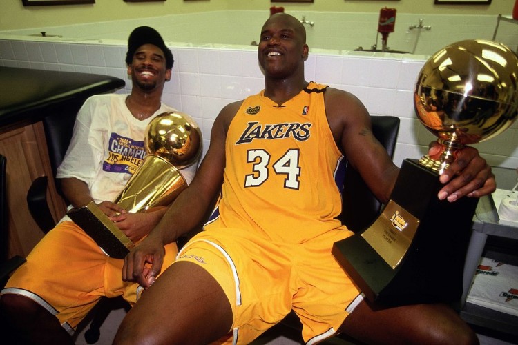2000年今日：OK组合首冠，奥尼尔单赛季包揽三大MVP