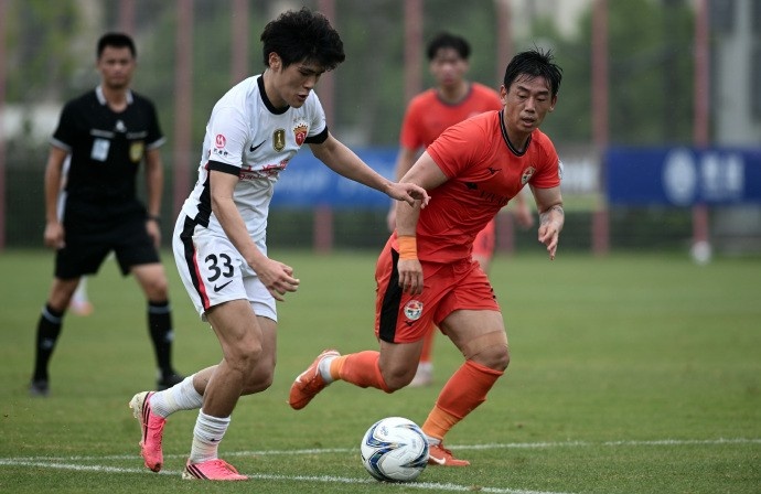 张琳芃头槌刘祝润爆射 海港2-1客胜赛更达