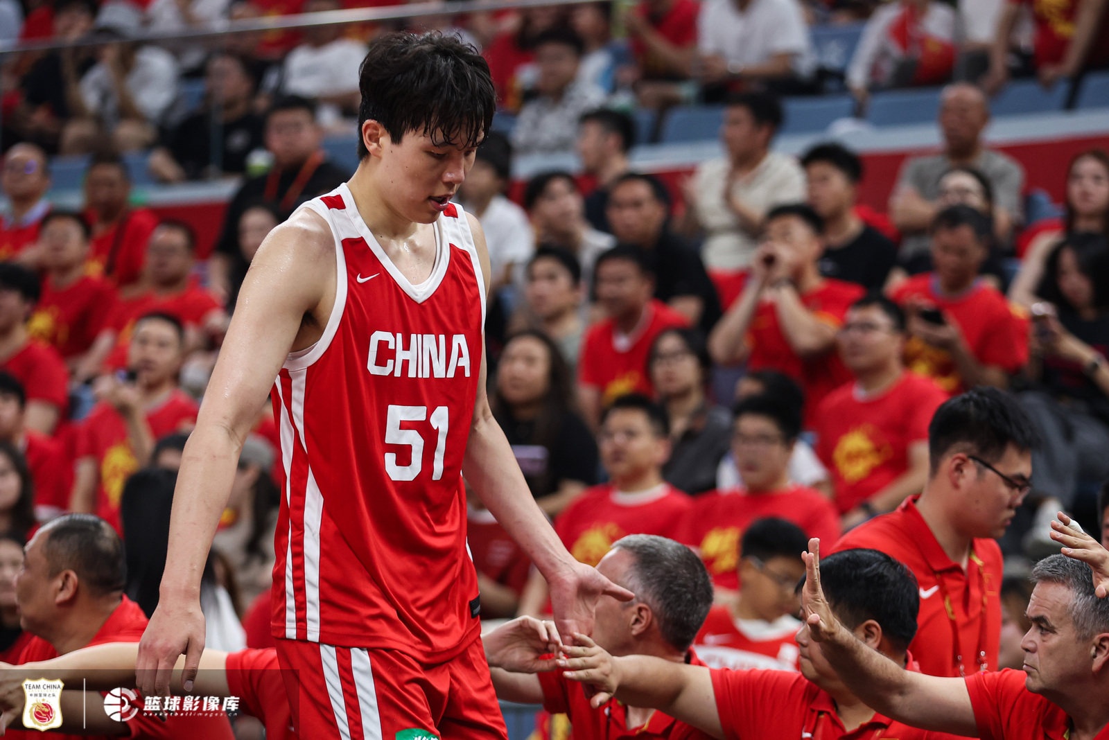 杨瀚森7分8板状态挣扎 郭士强：一年半未合练系主因