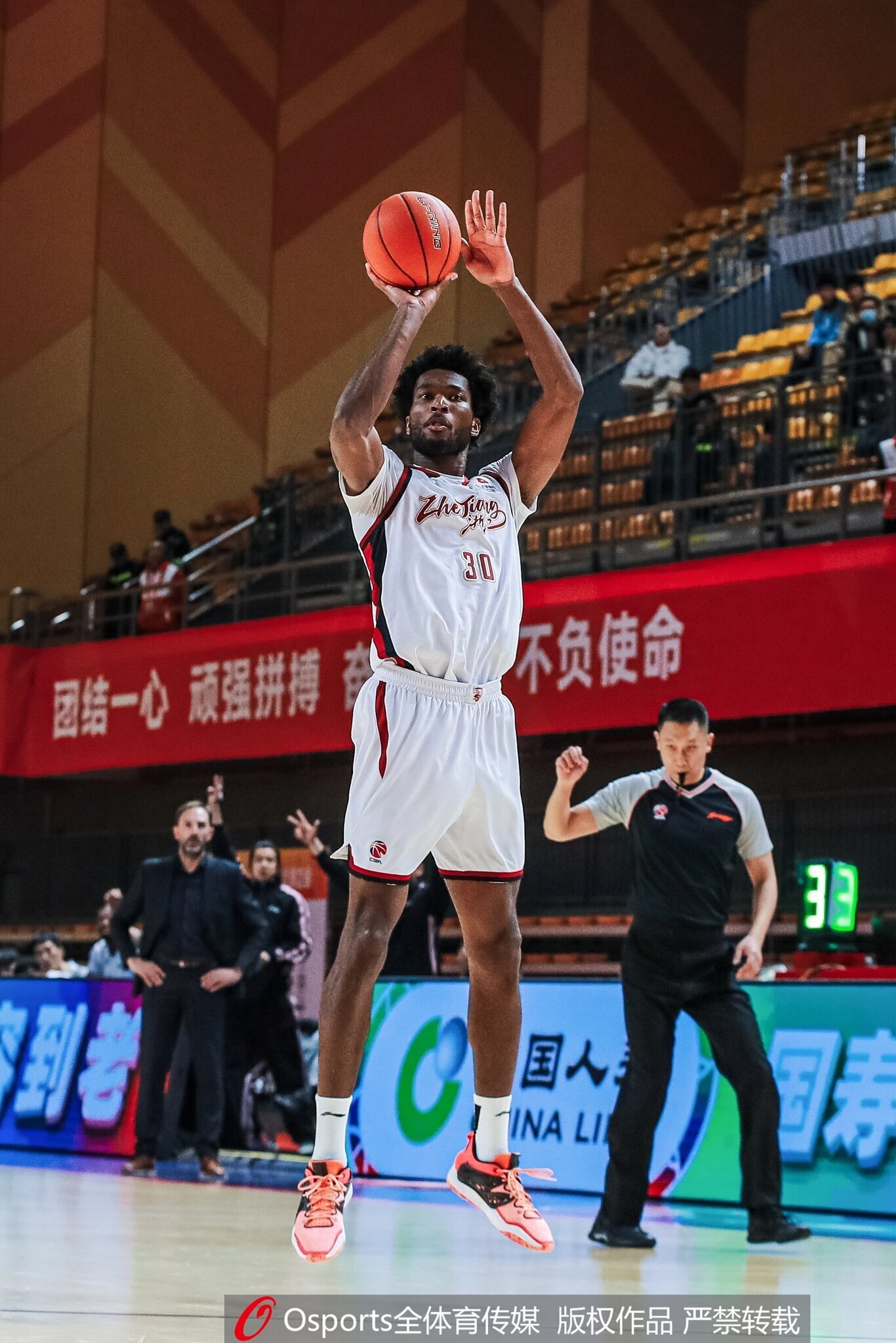 马里基纳鞋匠对阵伊拉甘伊莎贝拉牛仔在线观看免费