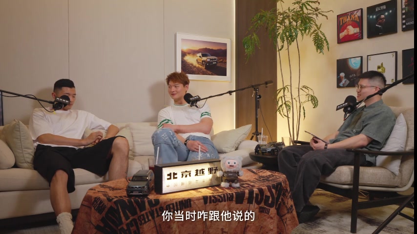 王哲林曝离队内幕:曾邀陈林坚同行被拒,后者称俱乐部不可能放两人