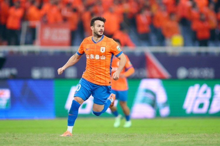 泰山1-0客胜海港 瓦科代表泰山出战已达100场