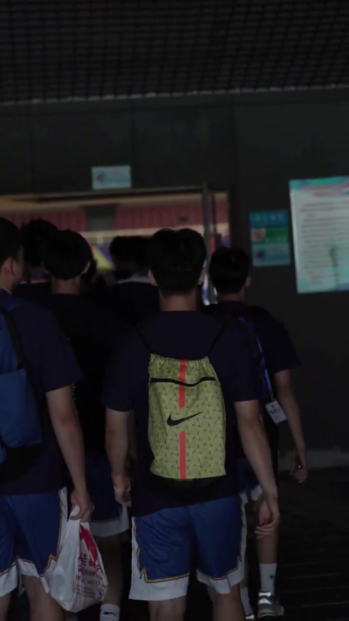 å›�é¡¾å…¨å›½U19é�’å¹´ç¯®ç�ƒè�”èµ› ä¸­å›½é¦™æ¸¯é‡‘ç‰›å°�å°†ä»¬æ‹¼åŠ›äº‰å¤ºæ¯�ä¸€ç�ƒ