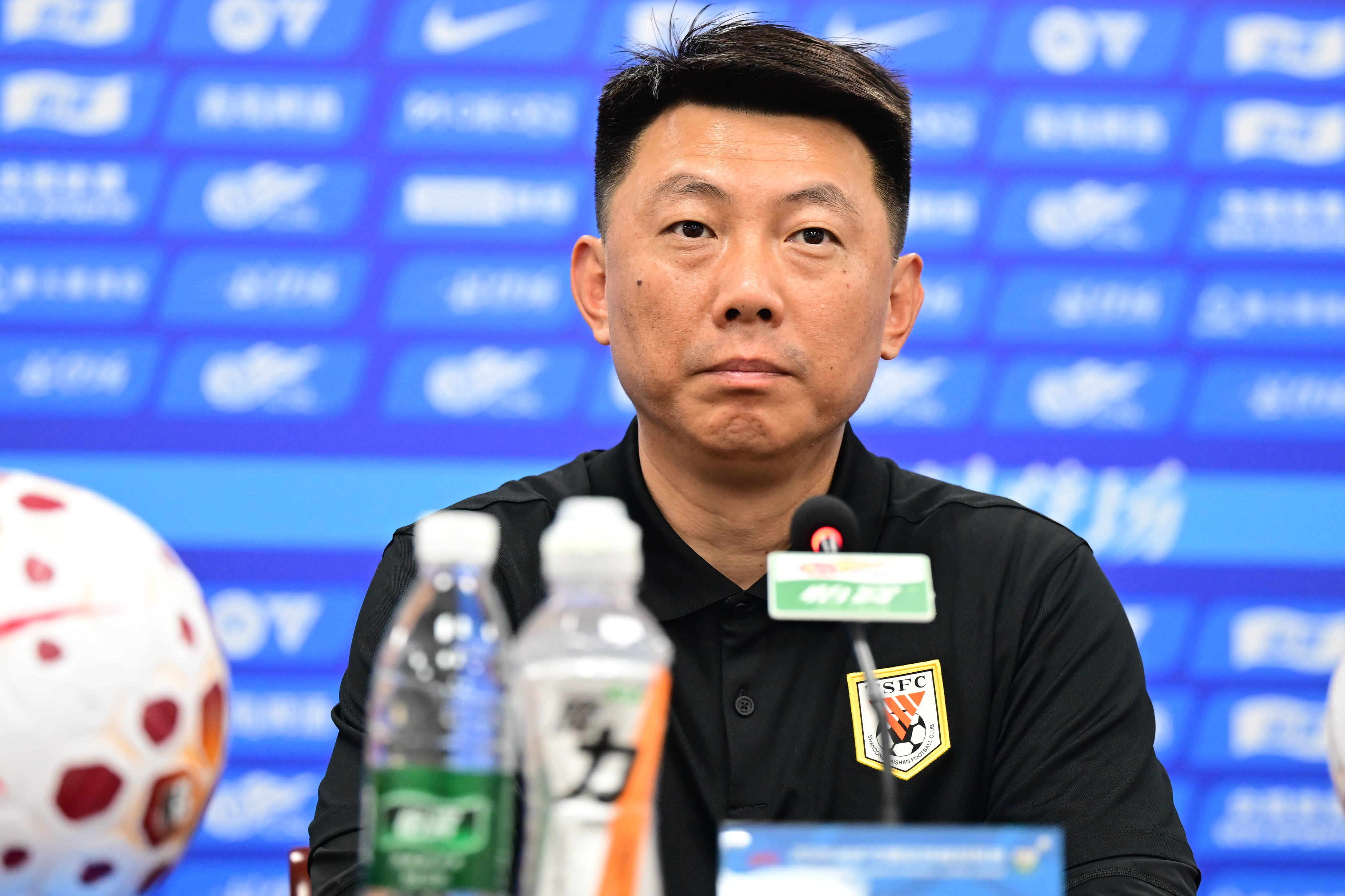 唐田:我们每场比赛都会安排最强阵容,这是对联赛和球迷的尊重 唐田:我们每场比赛都会安排最强阵容,这是对联赛和球迷的尊重