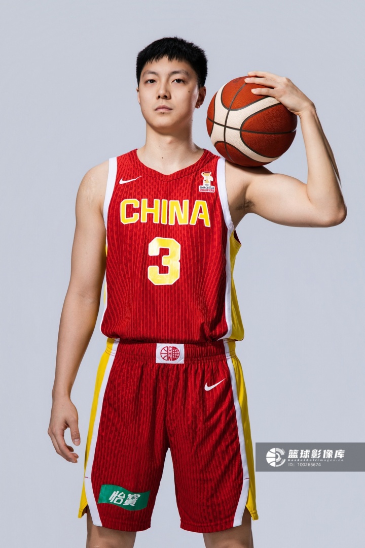胡明轩:我们现在每场都是全力拼对手 3场小组赛大家都做得非常好 胡明轩:我们现在每场都是全力拼对手 3场小组赛大家都做得非常好